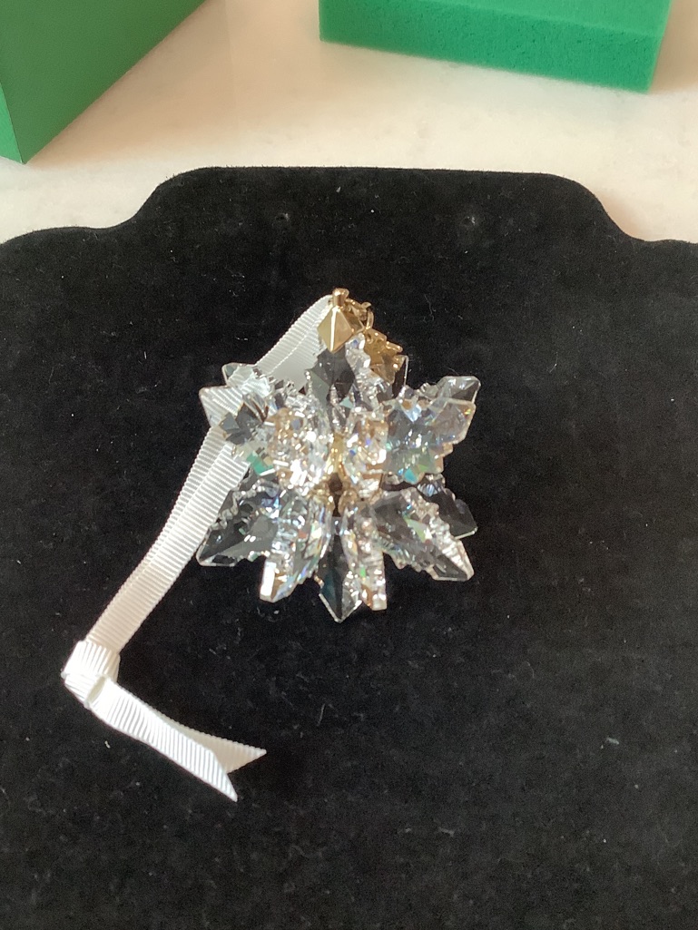 Swarovski Annual Edition 3d Snowflake Ornament 2024 Brand New 35$
